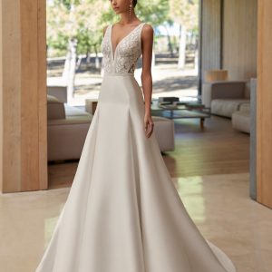 VDO NOVIA ROSA CLARÁ MOD: ARIOM