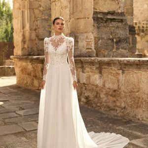 Adriana Alier: Papiro
